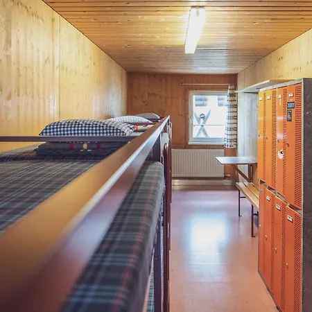 山林小屋 Rinerlodge By Mountain *