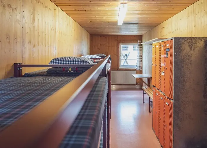 山林小屋 Rinerlodge By Mountain *