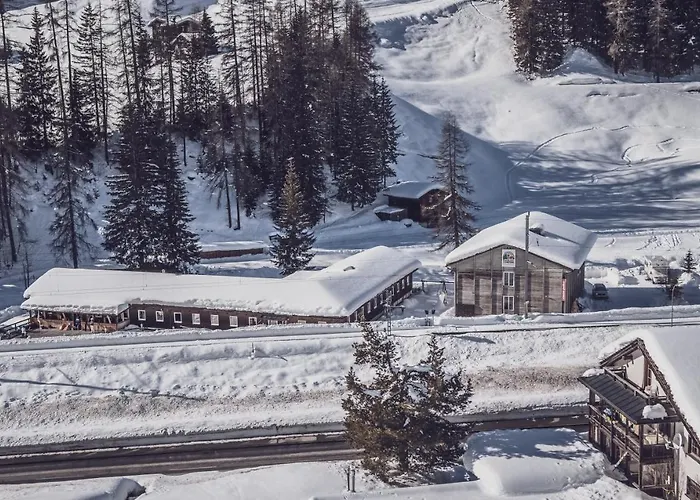 Rinerlodge By Mountain