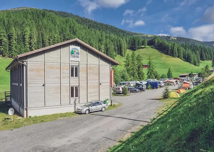 Rinerlodge By Mountain 山林小屋 *